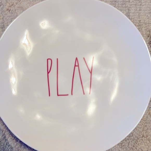 Bundle of 8 Rae Dunn 8” melamine reusable party plates HTF - Picture 6 of 12